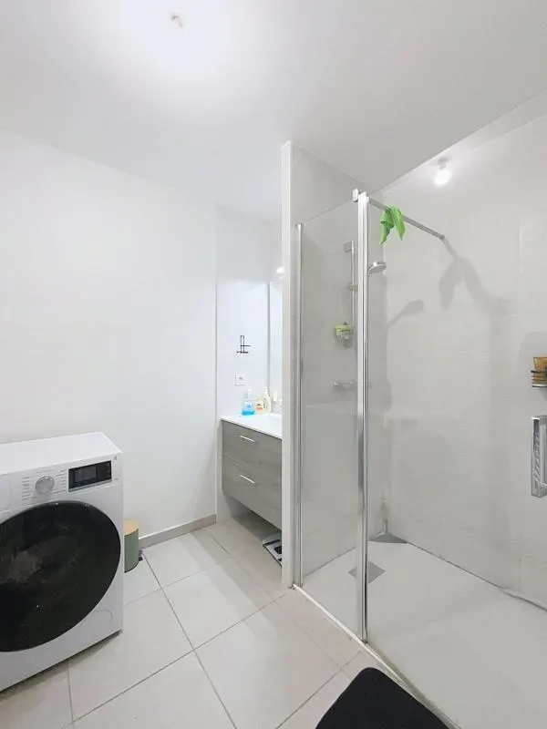 3 pièces 64m2 avec terrasse : photo 6 sur 11