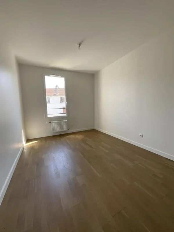 3 pièces 64m2 avec terrasse : photo 8 sur 11
