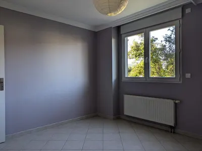 Voir la photo 6