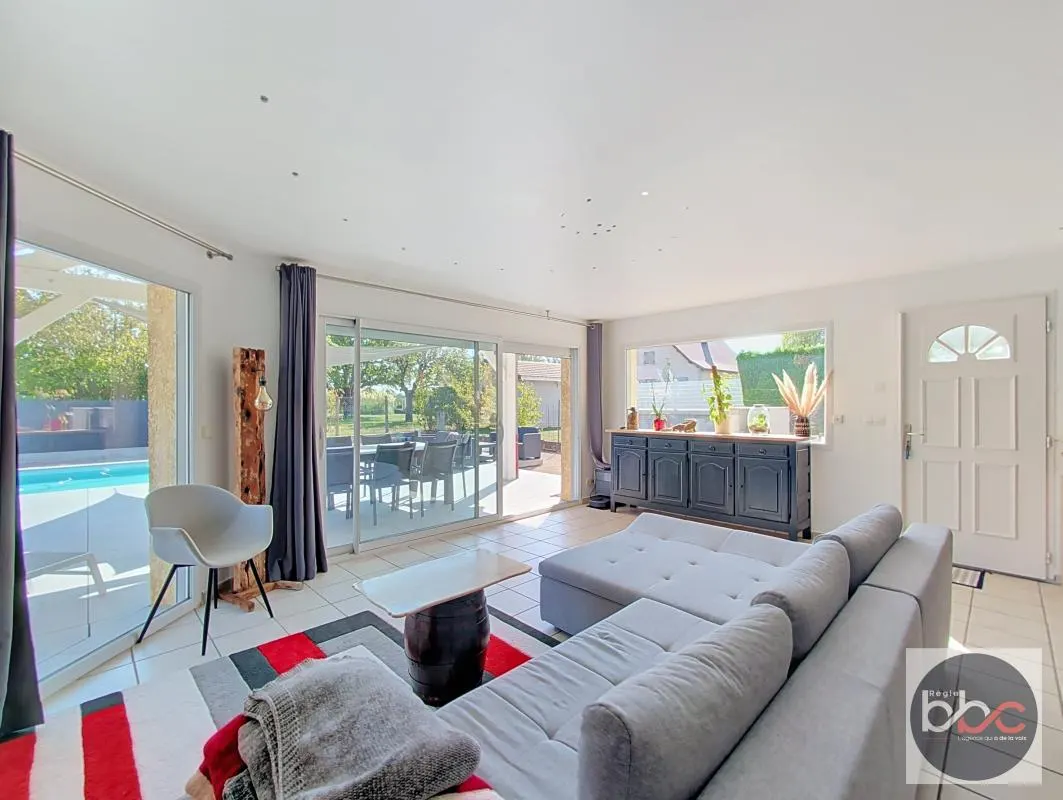 MAISON RECENTE - 3 CHAMBRES - 1 BUREAU - PISCINE : photo 2 sur 9