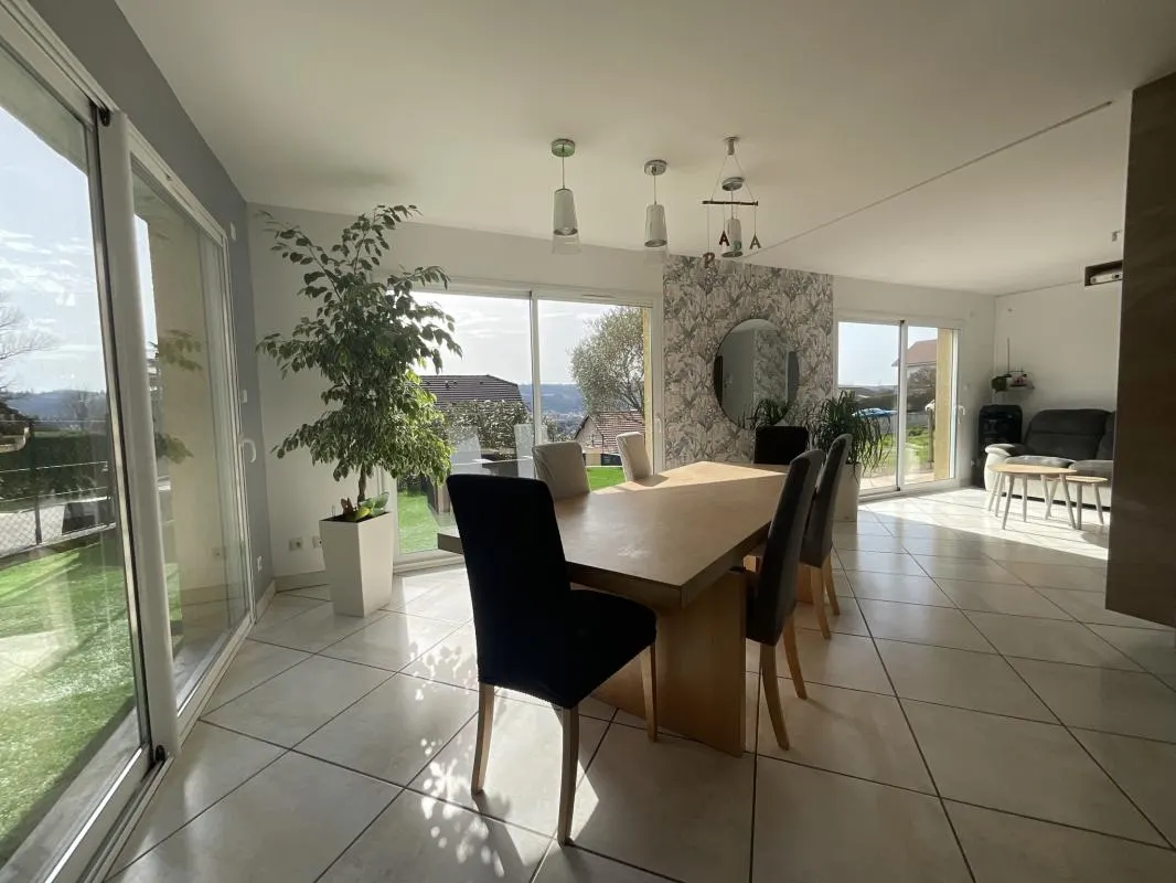 Maison 5 pièces 120m2 : photo 4 sur 16