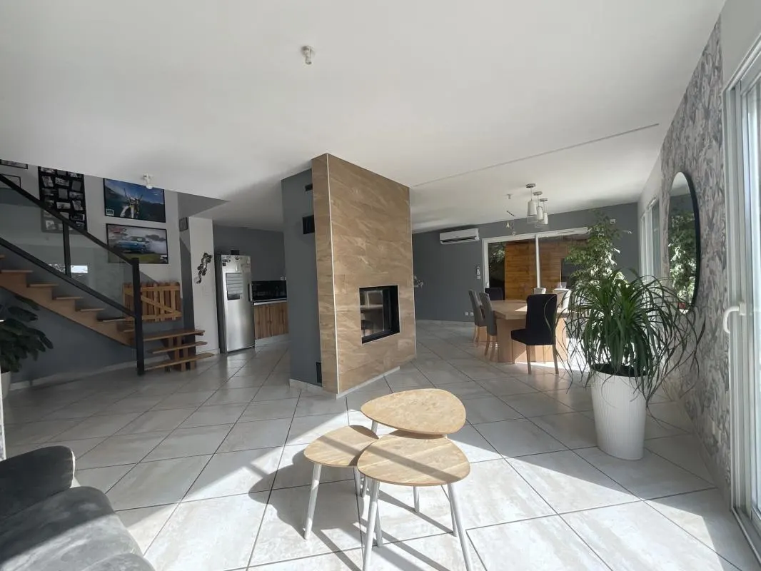 Maison 5 pièces 120m2 : photo 7 sur 16